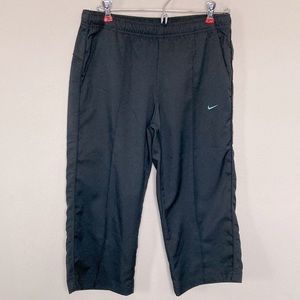 Black Nike Cropped Pants